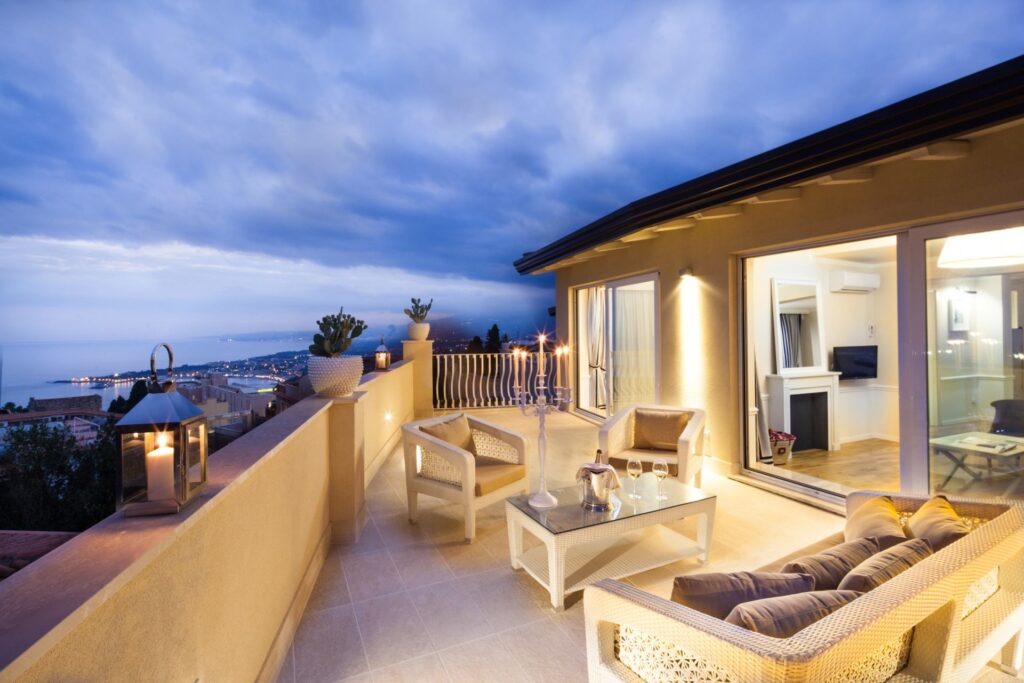 la-malandrina-aprtments-suite-taormina-blue-penthouse-prestigio-collection