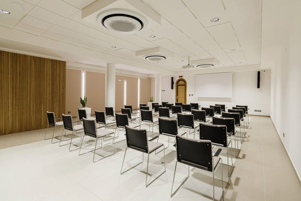 grandh-hotel-santa-maria-meetingroom-prestigio-collection