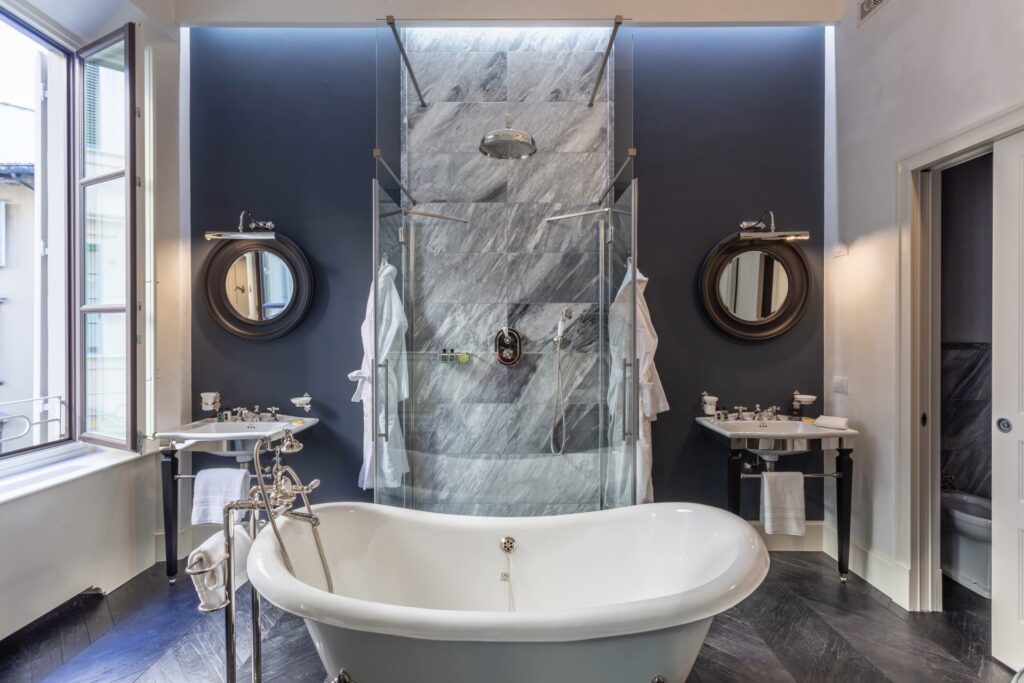 corte-calzaiuoli-firenze-bagno-camera-deluxe-prestigio-collection