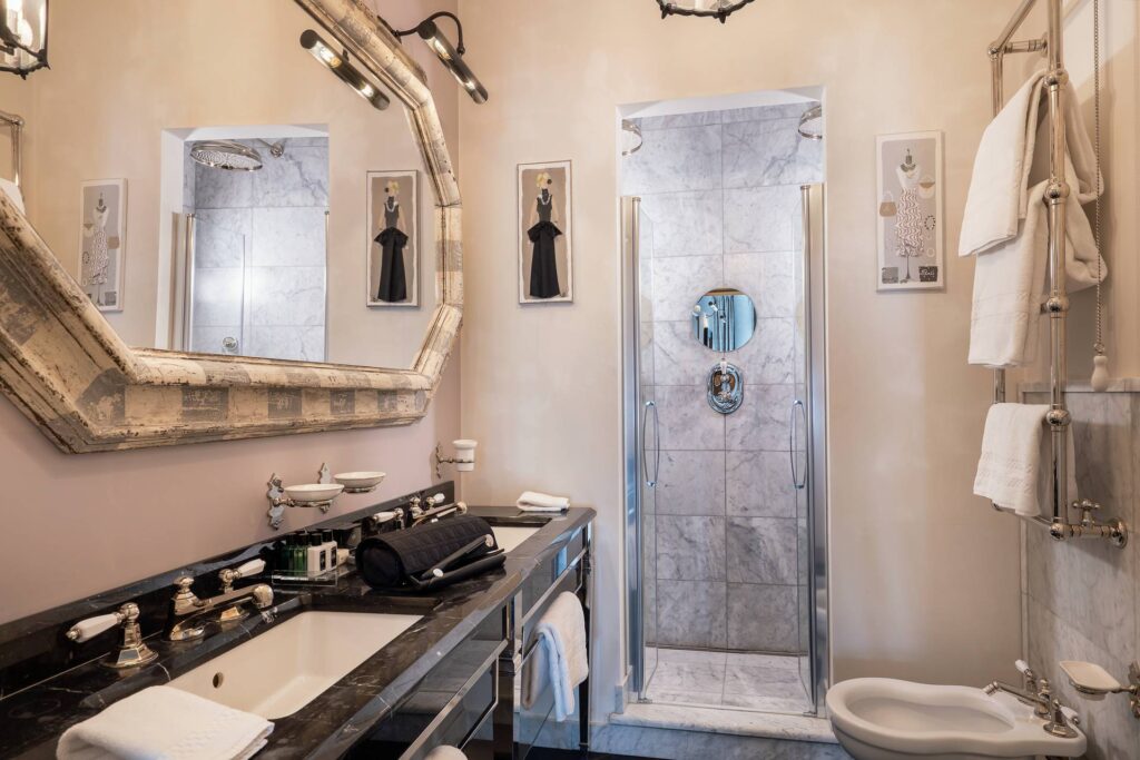 corte-calzaiuoli-firenze-bagno-junior-suite-prestigio-collection