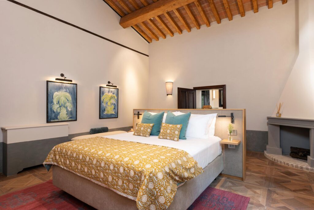 fattoria-dei-vegi-castellina-in-chianti-deluxe room-prestigio-collection