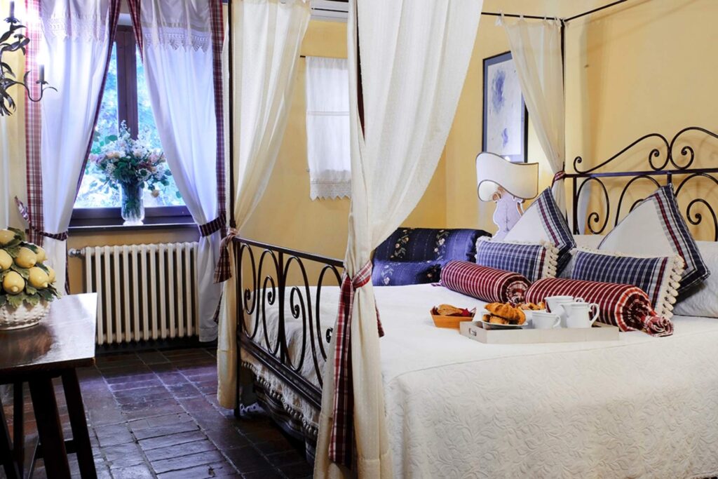 locanda-del-molino-cortona-camera-romantica 2-prestigio-collection