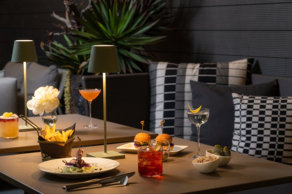 world-hotel-casati 18-milano-coktail e piatti-prestigio-collection